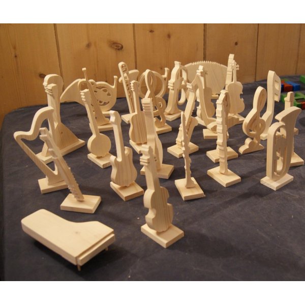 acorde&oacute;n montado sobre una base con tema musical hecho a mano de madera maciza