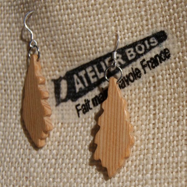 pendientes hoja de roble de madera maciza de Meleze bisuter&iacute;a &eacute;tica de madera, bisuter&iacute;a artesanal de naturaleza encerada