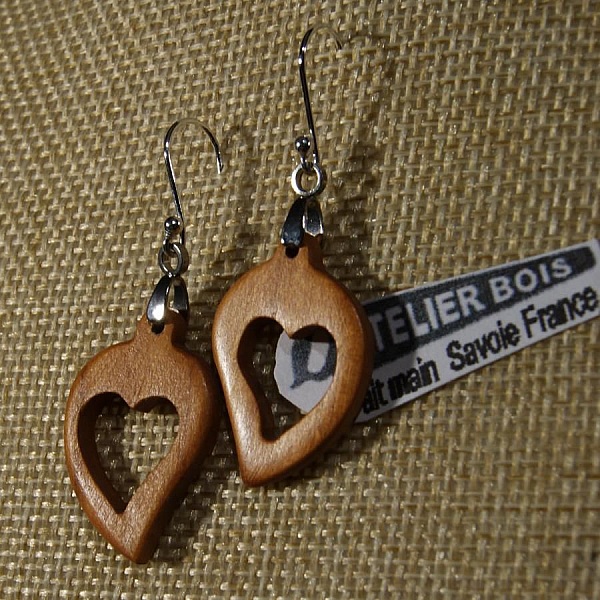 pendientes corazon cerezo encerado, madera boda, san valentin, hecho a mano