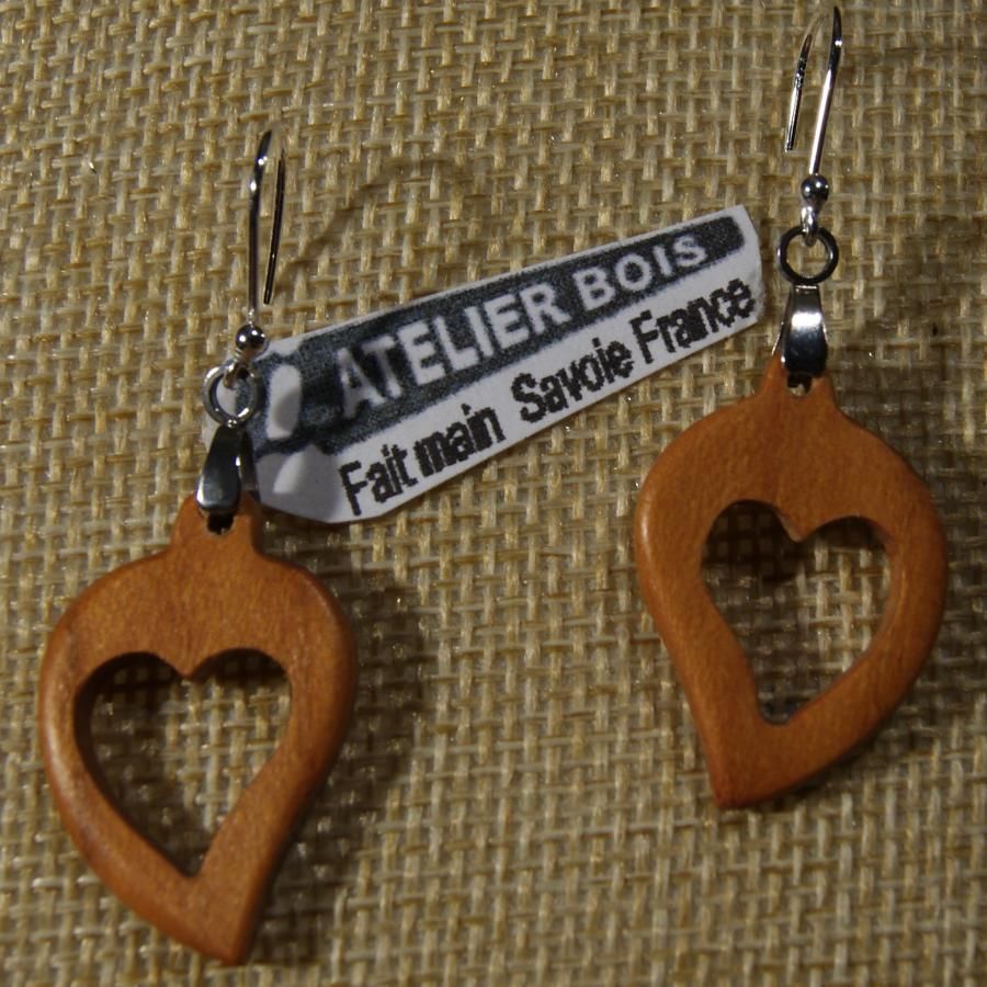 pendientes corazon cerezo encerado, madera boda, san valentin, hecho a mano