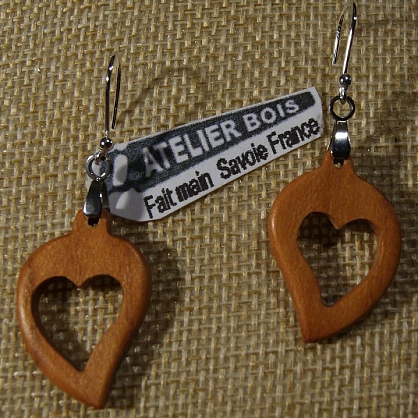 pendientes corazon cerezo encerado, madera boda, san valentin, hecho a mano