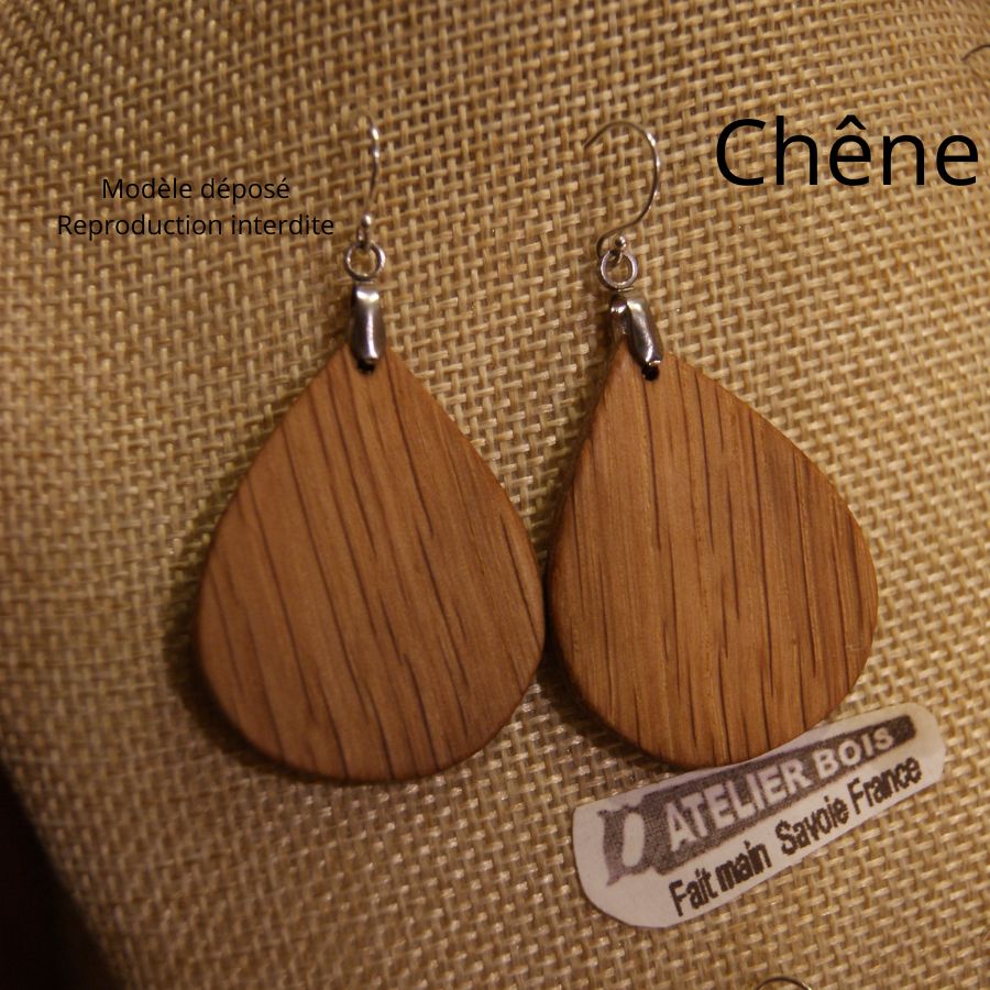 boucles d'oreilles goutte en bois bijoux éthiques fait main en bois, bijou nature ciré, pour oreilles percées