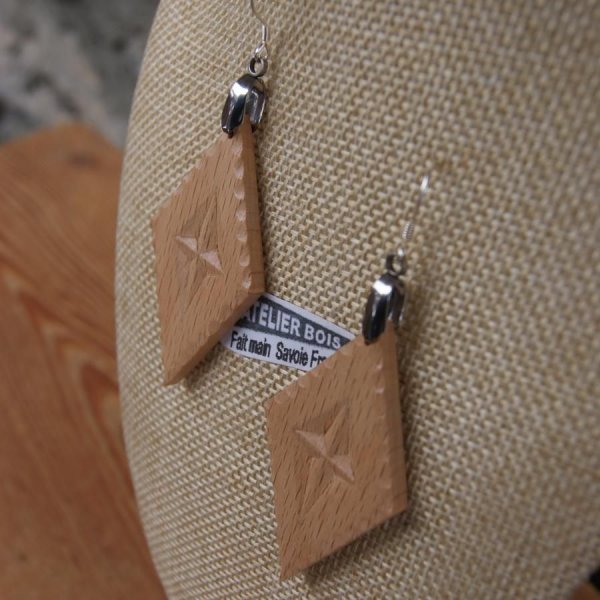 pendientes diamante tallado joyas naturaleza madera de haya maciza hechos a mano