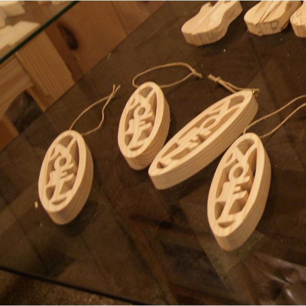 Adorno navide&ntilde;o de 12 cm en madera maciza de abeto, decoraci&oacute;n natural hecha a mano