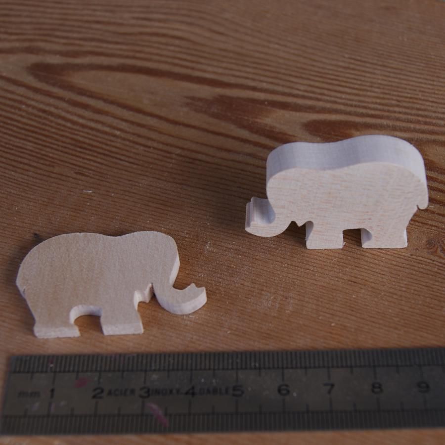 Figurita de elefante en madera maciza para decorar manualidades 