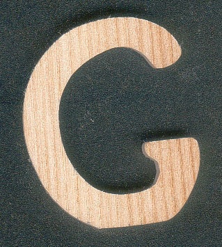 Letra G en madera de fresno altura 5 cm grosor 5 mm