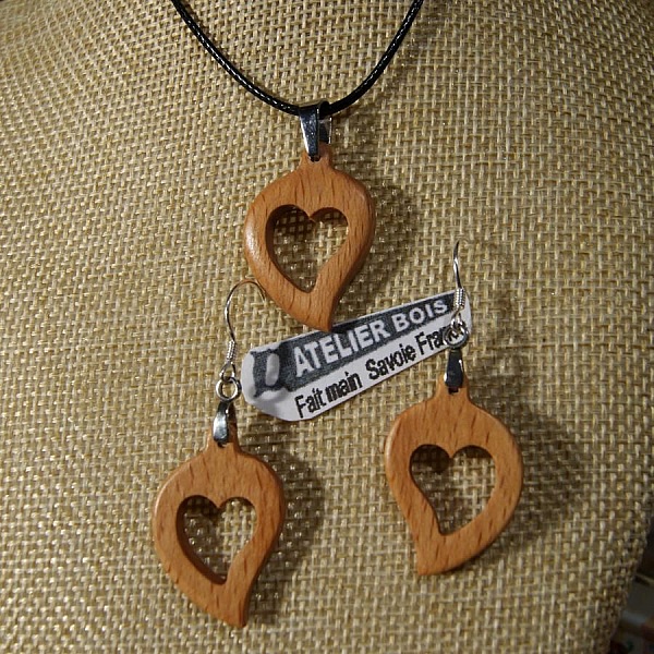 Conjunto de coraz&oacute;n de madera de haya, pendientes y colgante, idea de regalo de boda de madera, San Valent&iacute;n, hecho a mano