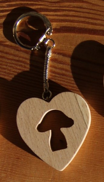 llavero coraz&oacute;n y seta