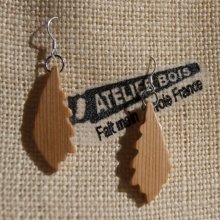 pendientes hoja de roble de madera maciza de Meleze bisutería ética de madera, bisutería artesanal de naturaleza encerada